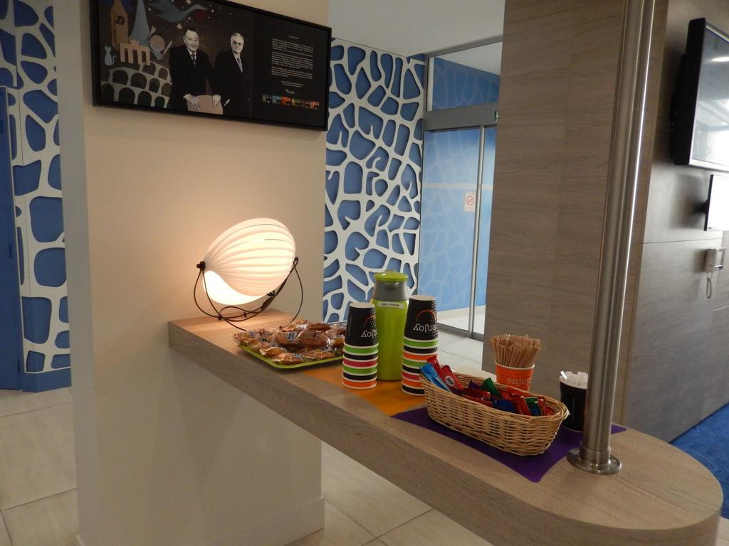 Hotel Ibis Styles La Rochelle Centre Zewnętrze zdjęcie